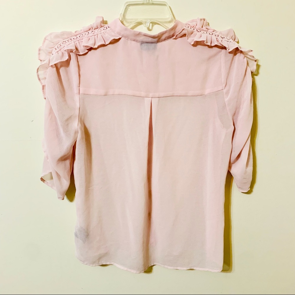 🔥3/$10 or 5/$15 SALE🔥 Who What Wear Top Blouse - Light Pink - Sz XS - Picture 2 of 10